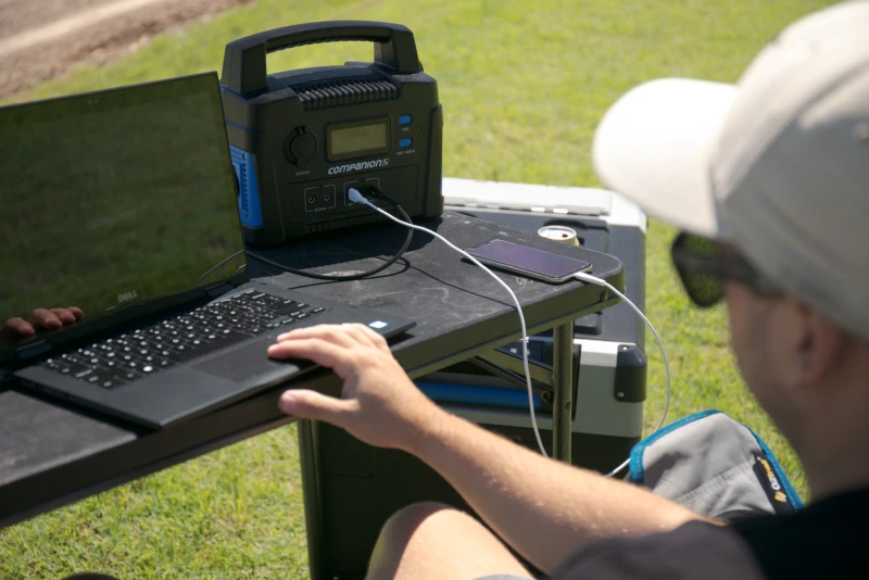 Φορητός σταθμός φόρτισης Companion ROVER 40 LITHIUM (Preview 6)