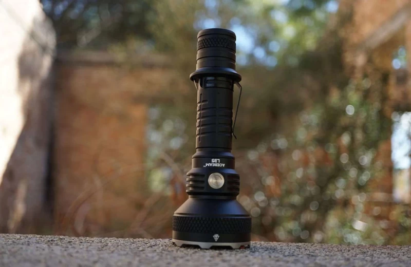 Επιχειρησιακός φακός Acebeam L35 + Battery (Preview 5)